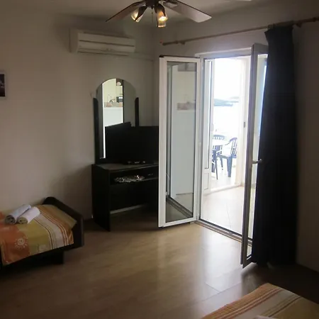 Apartment Kresic *