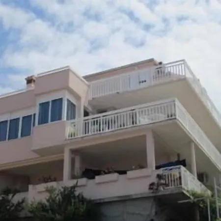 Апартаменти Kresic *