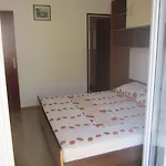 Kresic Apartment *
