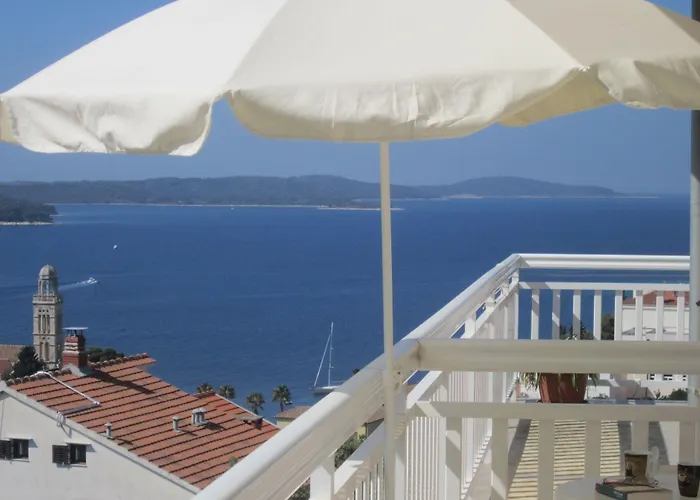 Kresic Apartment Hvar Town